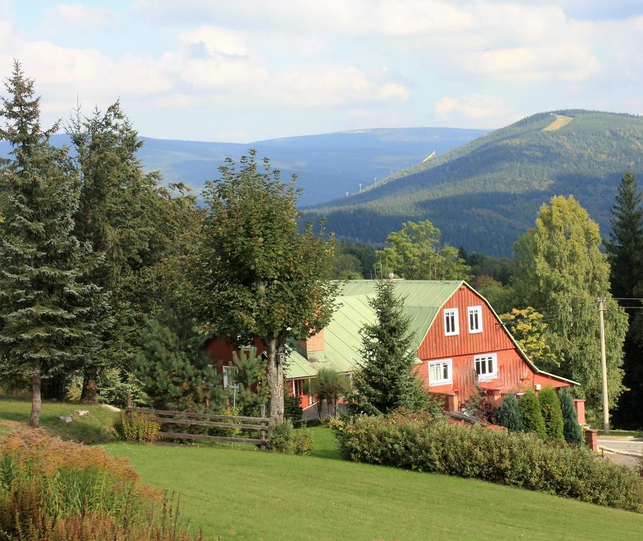 Rodinny Hotel Kaiser Desná Buitenkant foto