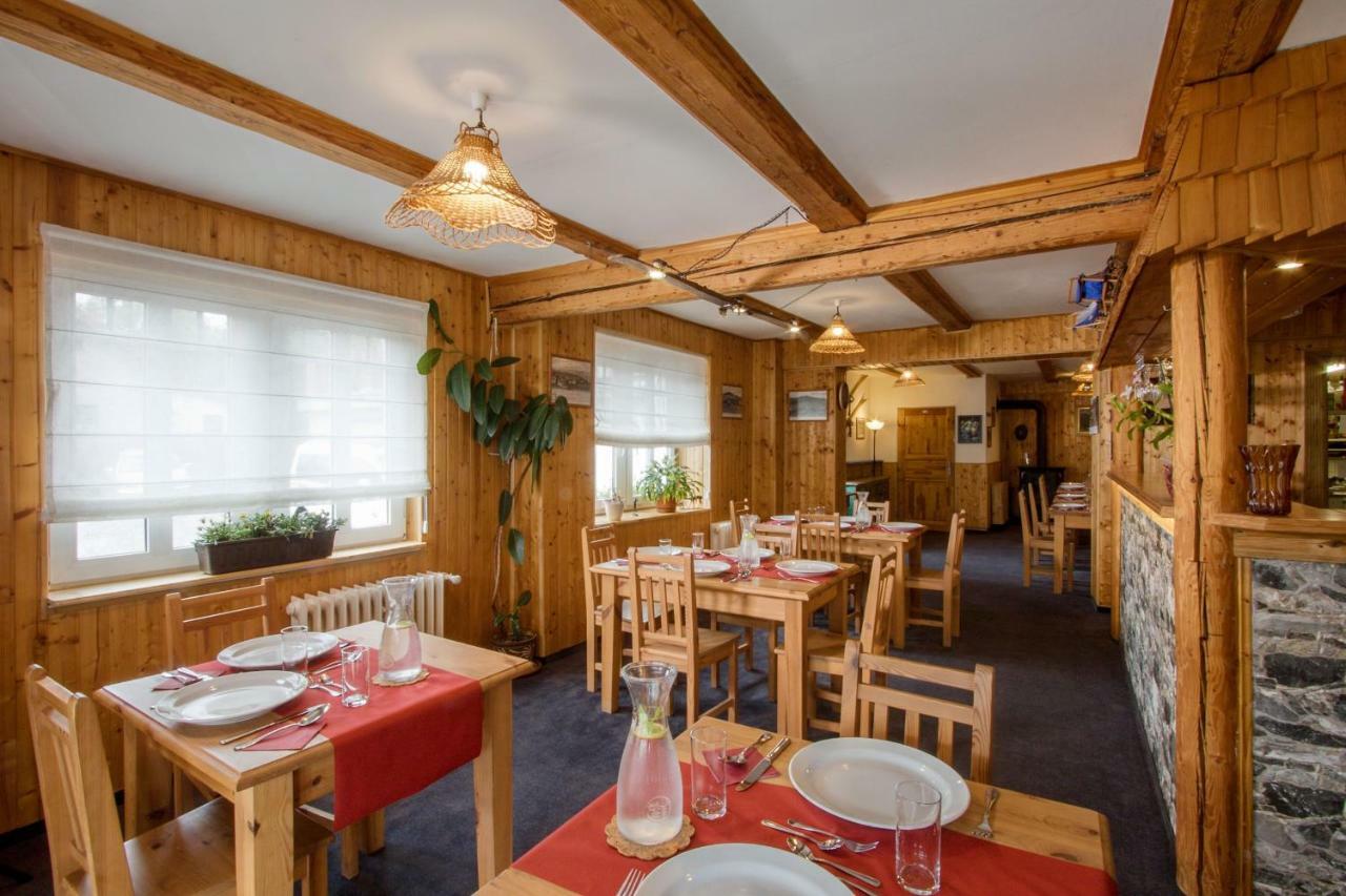 Rodinny Hotel Kaiser Desná Buitenkant foto