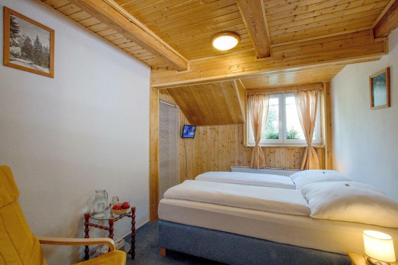 Rodinny Hotel Kaiser Desná Buitenkant foto